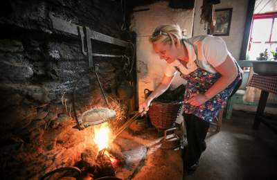 Molly Gallivan's Traditional Cottage and Farm Visitor Centre